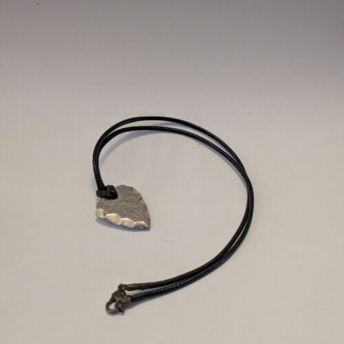 PXL_20260127_145108499 Pendentif embout de flèche